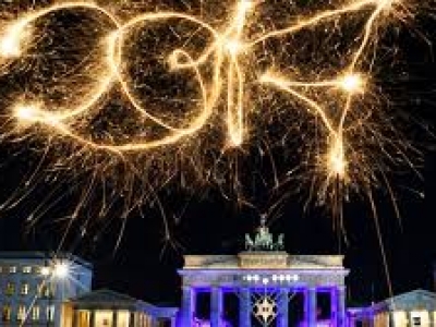 Новогодний салют В Берлине (Германия)
