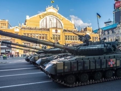 Гроші, виділені на парад підуть на премії військовим