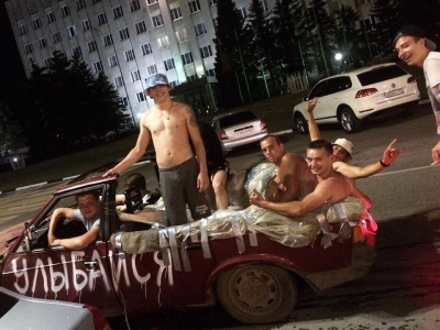 Осторожно, скоро новогодние праздники.