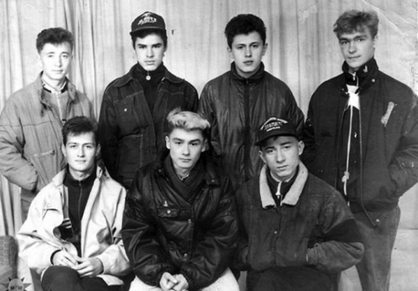 Модники из 90-х мы одевались как могли
