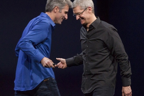 В чем  успех  презентаций Apple