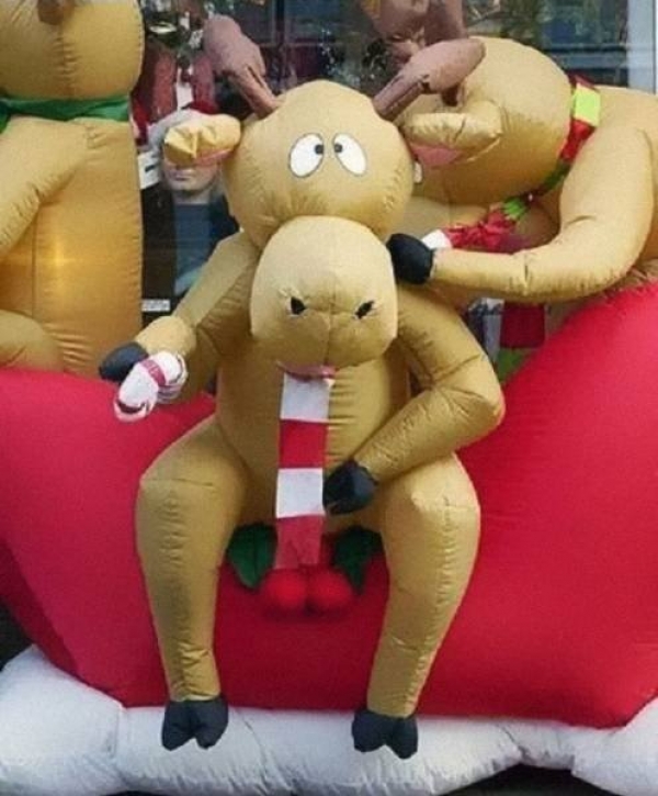 Рождественские проколы дизайнеров 18+
