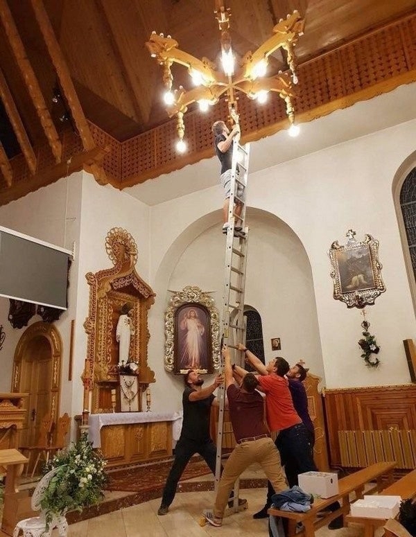 Техника безопасности? Нет не слышал...