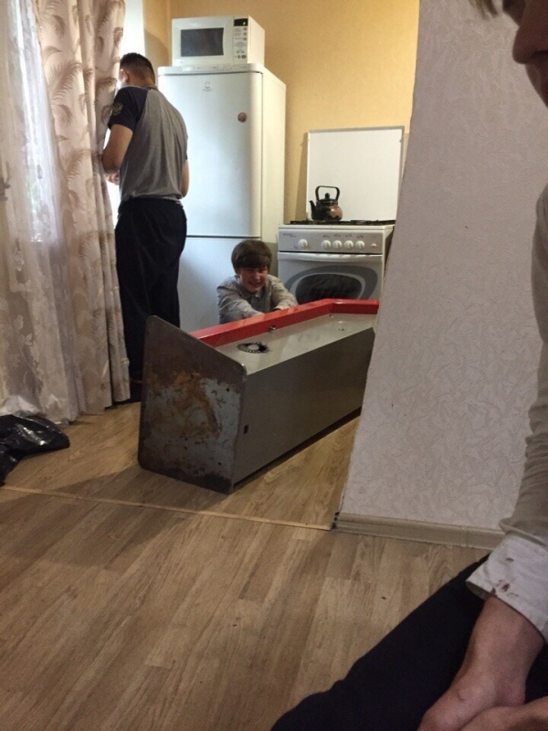 Хочешь чтобы тебя прокляли соседи - сдавай квартиру посуточно.