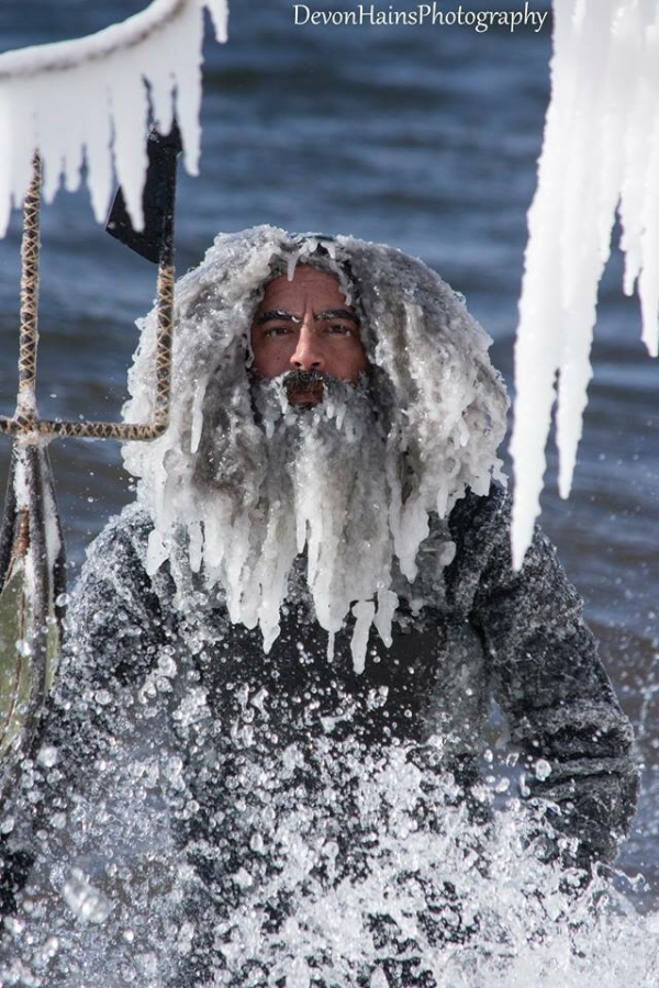 Как выглядят серферы при -34°C