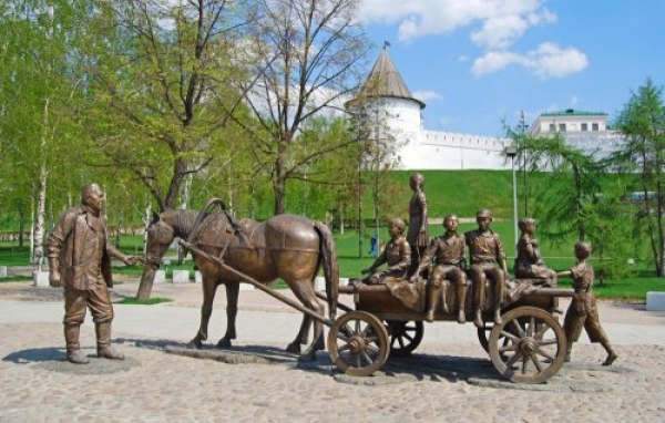 Интересные памятники человеческим ценностям