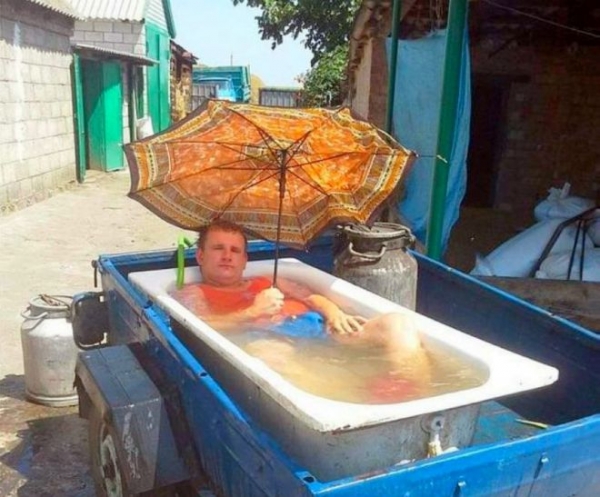 Какая зарплата, такое и море