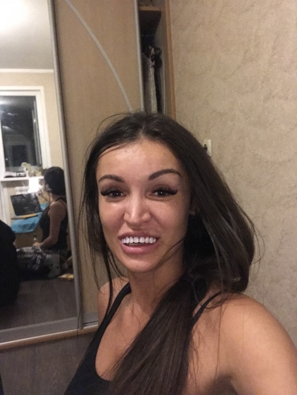 Голливудская улыбка из Алиэкспресс