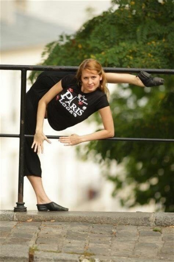Ну очень гибкие девушки