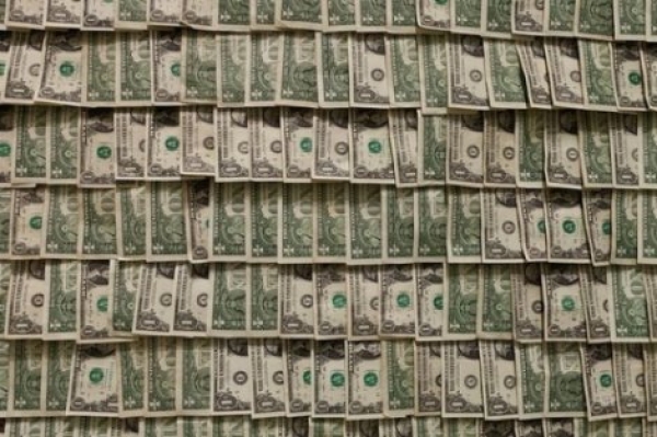 Как использовать выигрыш в 100 000 $ и обрести известность