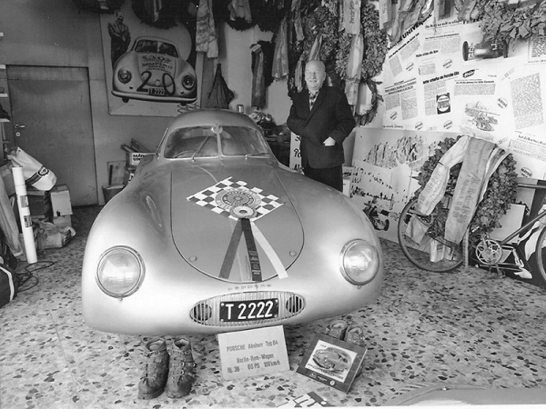 А Вы знаете как выглядит самый старый Porsche?