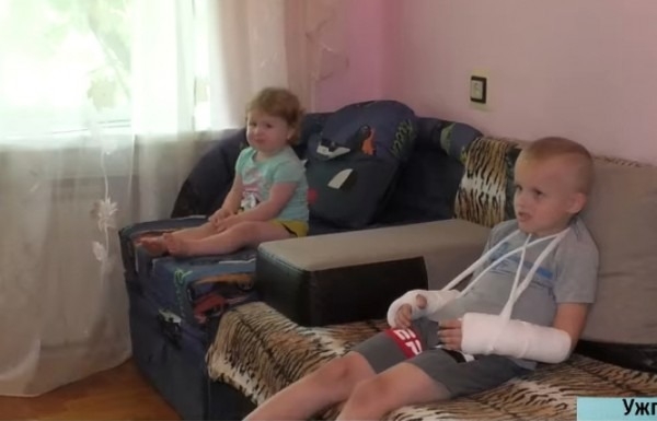 Хлопчик в садочку зламав обидві руки, поки вихователі слухали передвиборну агітацію