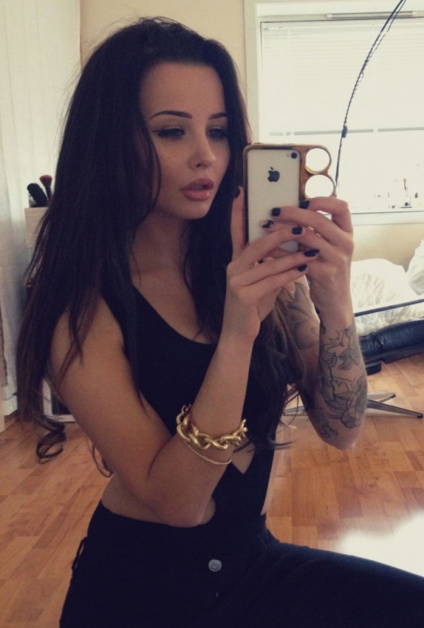 Красотки на фотографиях