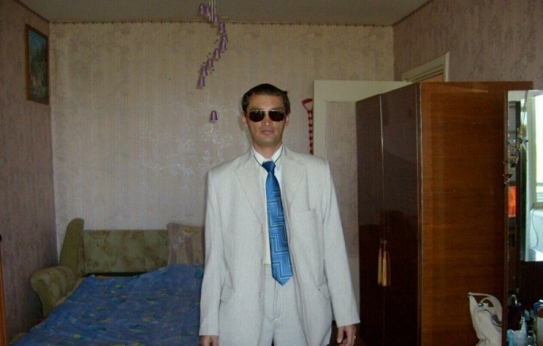 В соцсетях все мужчины романтики, модники и миллионеры