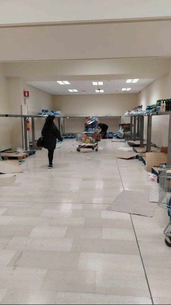 Коронавирусная паника во многих странах выглядит одинаково